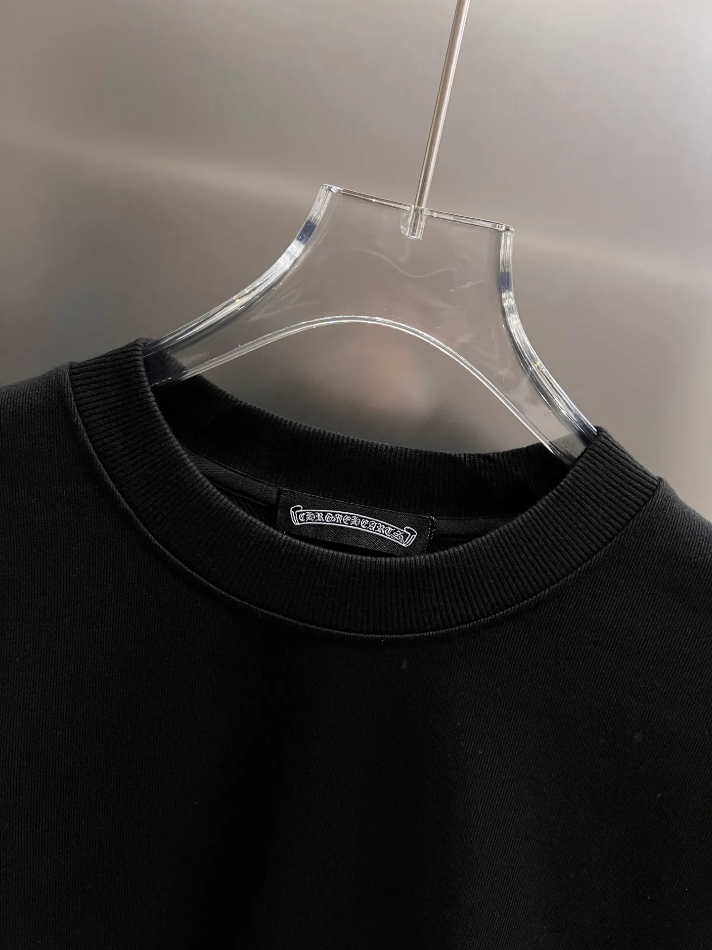 🅿️260 CH Crowe 2025 Autumn and Winter New Style Round Neck Long Sleeve Sweater Cross Middle Eastern Australian Diamond Design Craftsmanship Great in Reality🔥Same Loose Version for Men and Women Size S M L XL XXL Five Codes Black White